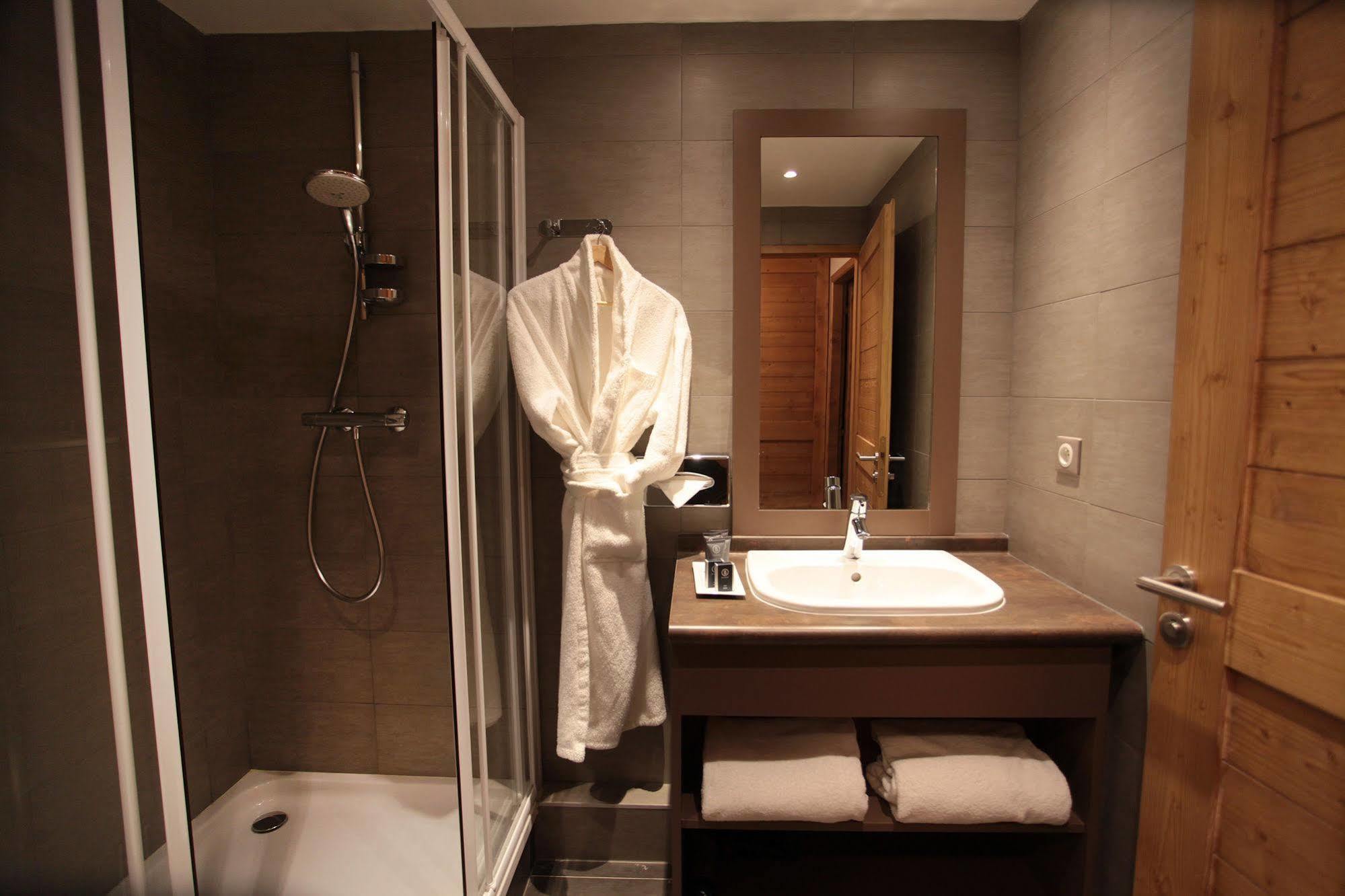 Le Chalet Du Mont Vallon Spa Resort Les Menuires Luaran gambar